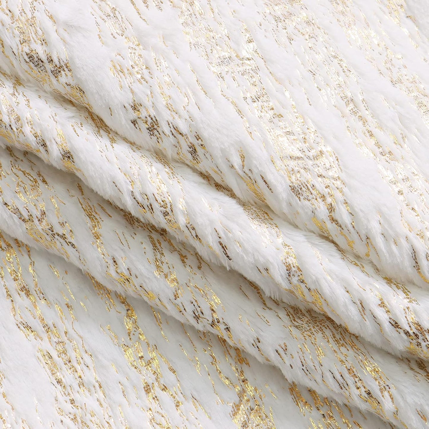 Christmas Tree Skirt, Large White&Gold Bronzing Luxury Faux Fur Tree Skirt Soft Thick Plush Xmas Tree Skirt for Family Holiday Christmas Party Tree Decorations(Gold,36inch/90cm)
