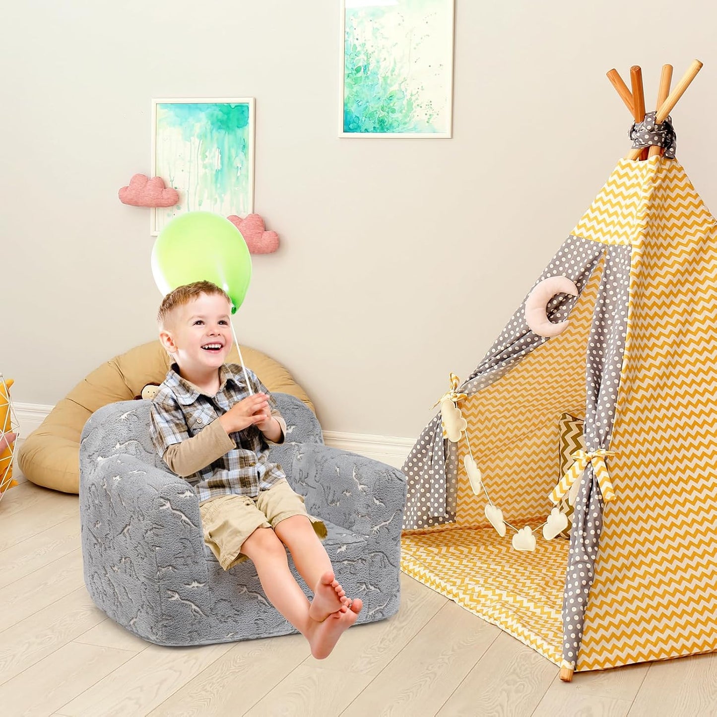 ALIMORDEN Kids Ultra-Soft Snuggle Foam Filled Chair, Glow-in-The-Dark Dinosaurs Fossil Pattern Toddler Cuddly Sherpa Reading Couch for Boys and Girls