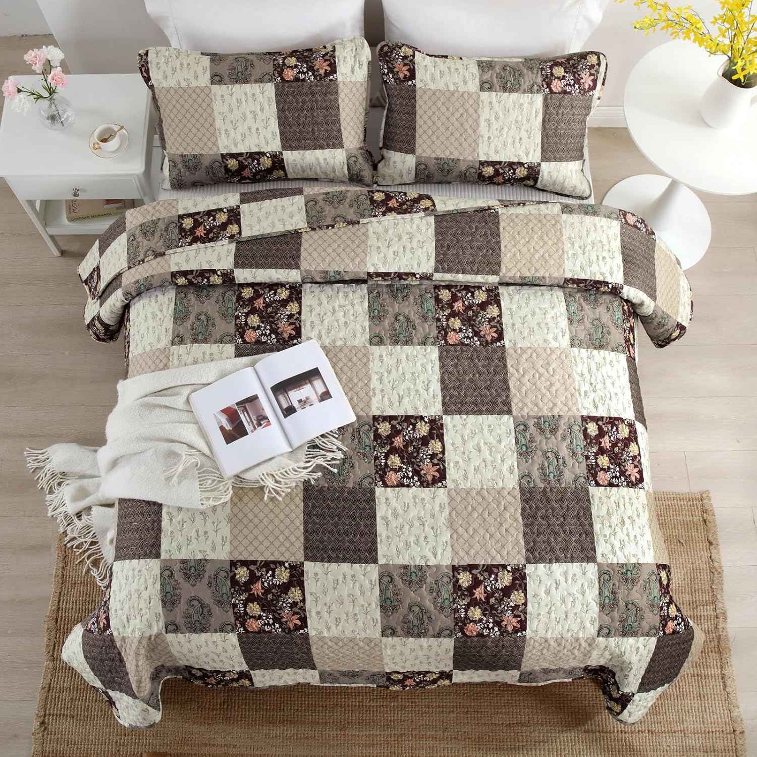 Xruibed Floral Plaid Patchwork Fall Quilt Set Queen Size 3 Pieces Taupe Beige Khaki Bedspread Set Reversible Quilt Bedding Set Microfiber Bedding Bedspread Coverlet Set for All Season(Queen 96"x90")