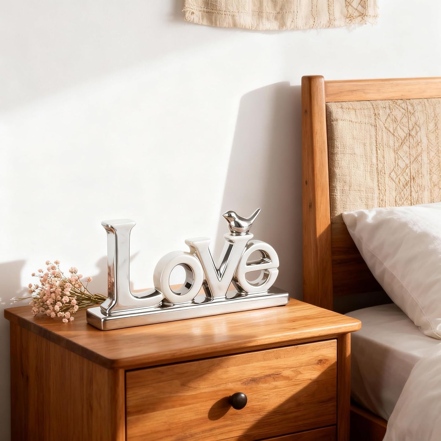 Love Sign Decoration - Silver Love Signs for Home Decor Statue, Modern Bird Sculpture Personalized Love Decor, Silver Style Figurine Decorative Ornaments for Living Room, Bedroom, Desktop