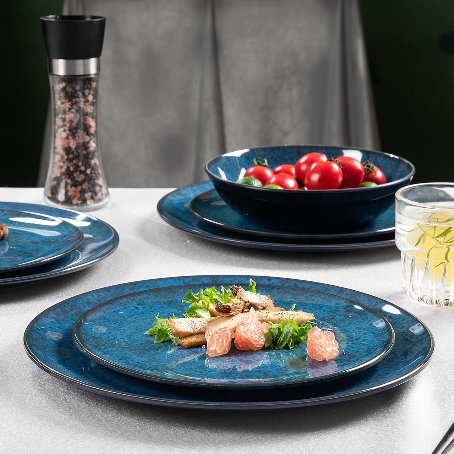 Melamine Dinnerware Sets for 4, Dinner Plates Bowls Set, Unbreakable Melamine Classic Blue Dinnerware, Dishwasher Safe Tableware Sets for Everyday Use, 12 Pcs