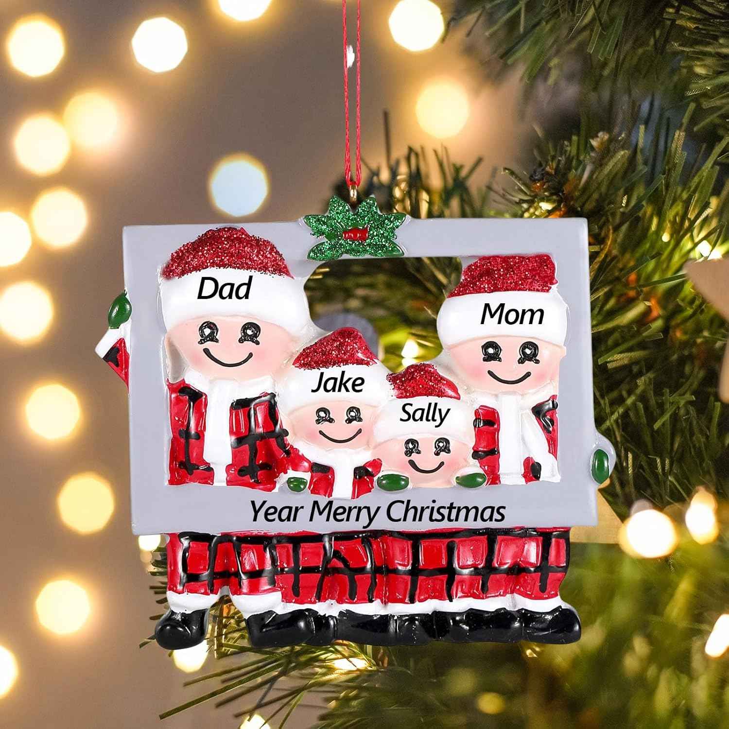 Personalized Christmas Ornaments 2025 Family of 2 Custom Christmas Ornament with Names Customized Ornaments for Xmas Tree,Handcrafted Christmas Decoration Gifts for Home Decor (Family of 4)