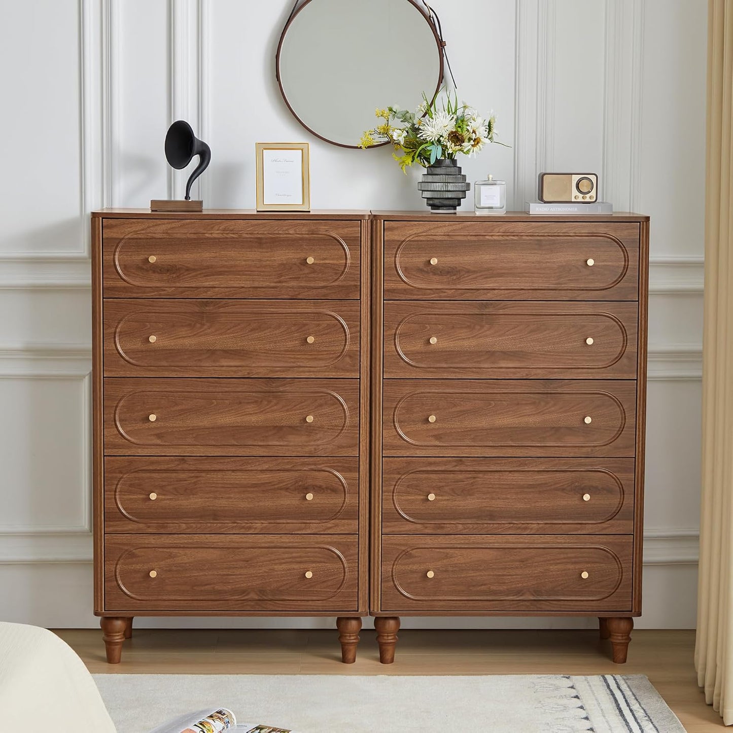 ORRD Fluted 5 Drawer Dresser for Bedroom, Mid Century Modern Chest of Drawers, Wood Storage Large Dresser Organizer for Bedroom Living Room Hallway Closet, Walnut