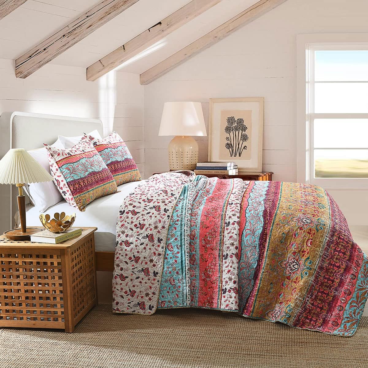 Boho Style King Quilt Set Reversible Bohemian Floral Strip Quilt Beddding Set, Soft and Lightweight Bedspread for All Season, Oversize King Bed Coverlet with 2 Matching Pillow Shams (3 Pieces)