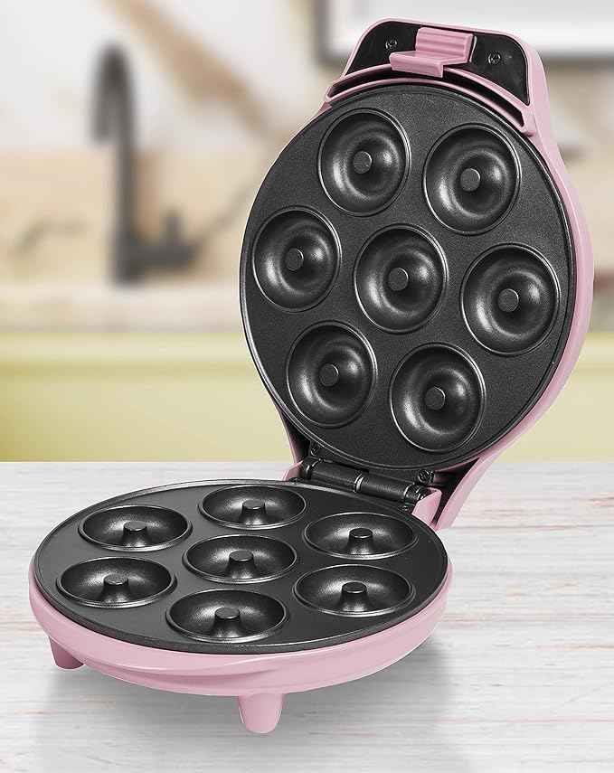Bestron Retro Design Donut Maker, Mini Donut Maker for 7 Small Donuts, Includes Cooking Indicator & Non-Stick Coating, 700 Watts, Sweet Dreams Collection, Colour: Pink