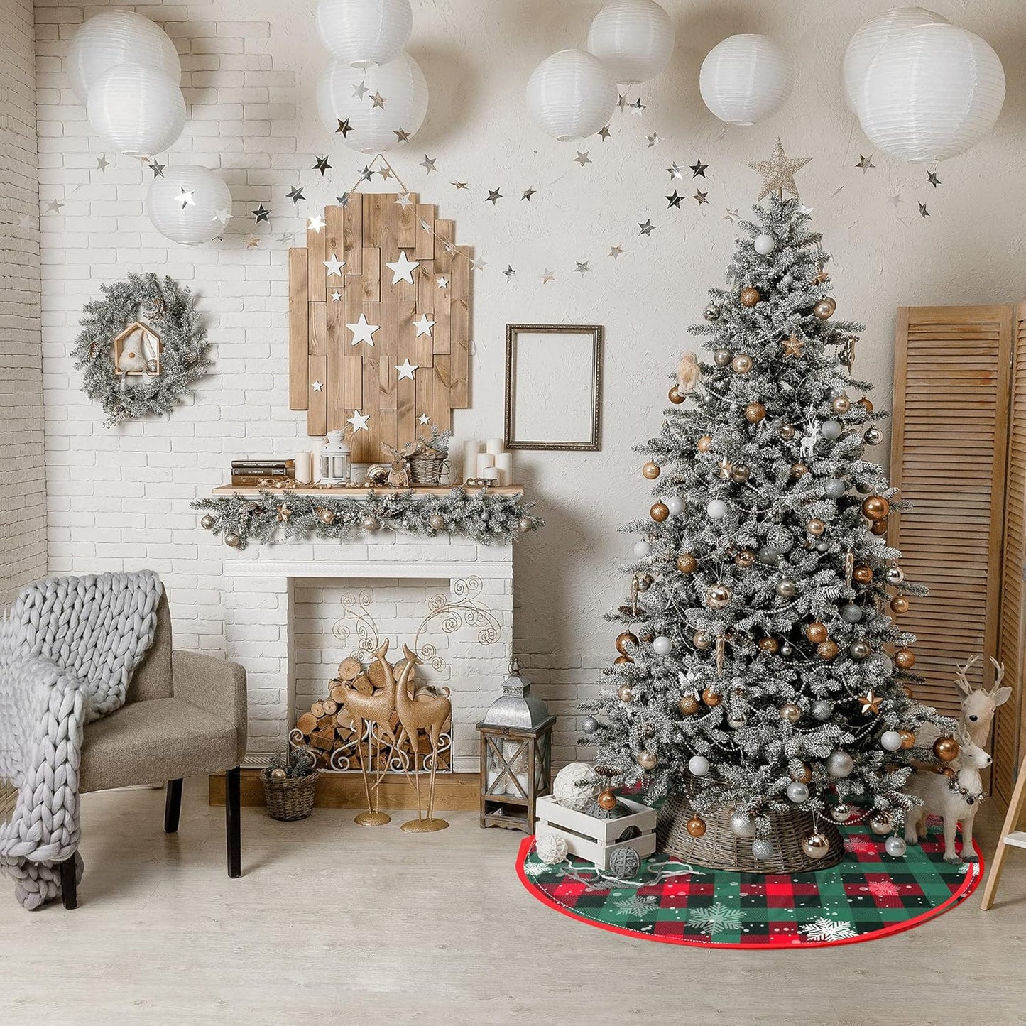 Christmas Tree Skirt Buffalo Plaid Tree Skirt Snowflake Thick Xmas Tree Skirt for Holiday Party Christmas Tree Decorations Indoor Outdoor Red and Green 48 Inch