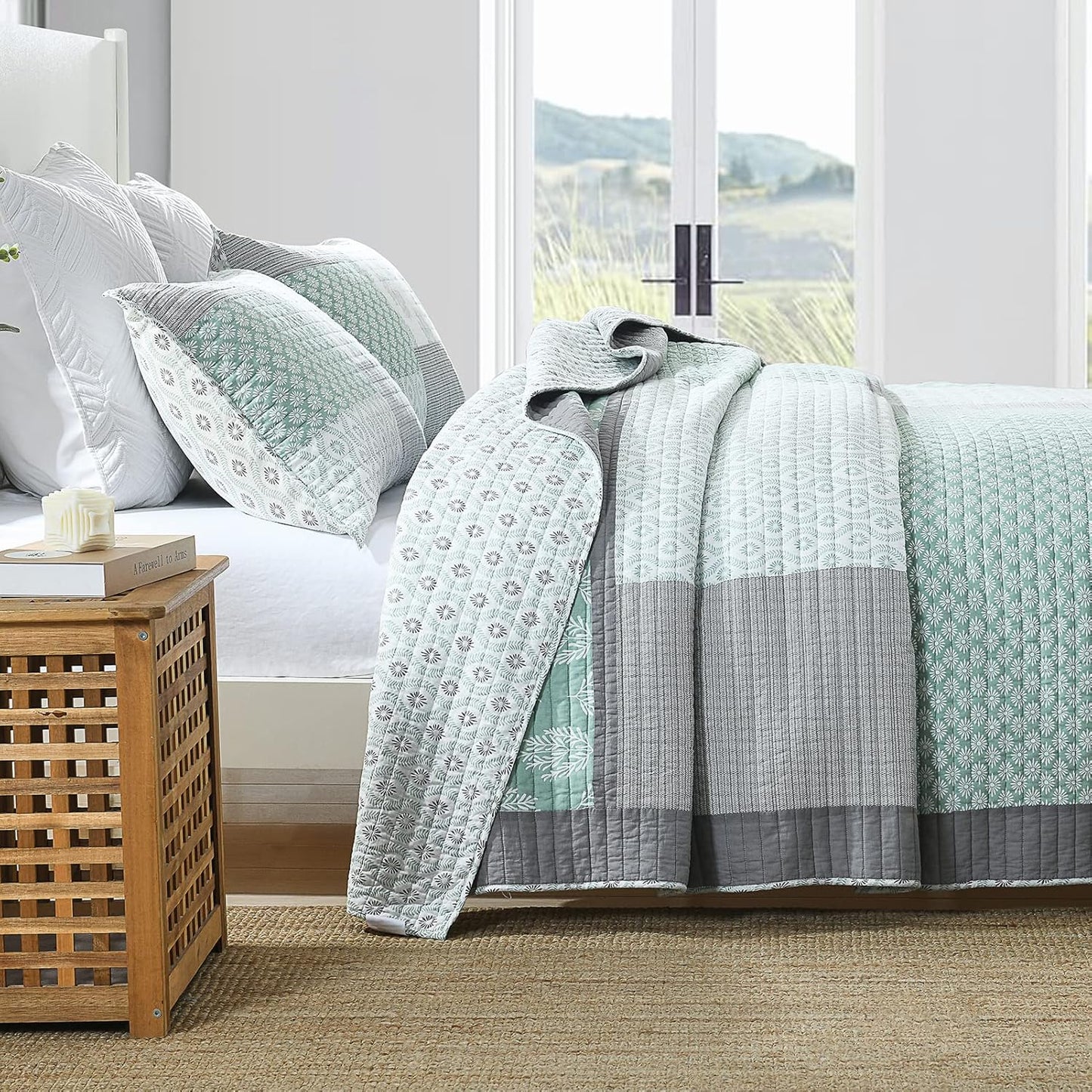 PANGUSHAN Quilt Set King Size, 100% Cotton Bedspread Quilt Bedding Set, Patchwork Reversible Floral Quilt for King Bed, Green/Grey/White Bed Spread, Lightweight Comforter for All Season, 3 Pieces