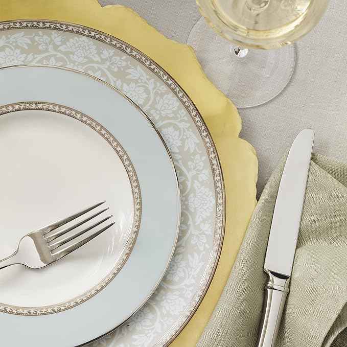 Lenox Dinnerware Set, Westmore 5-Piece Place Setting Set, Service for 1, Bone China Dinnerware, Dishwasher And Microwave Safe, Plate, Saucer, and Teacup, Kitchen and Dining (White/Blue, 5 Piece)
