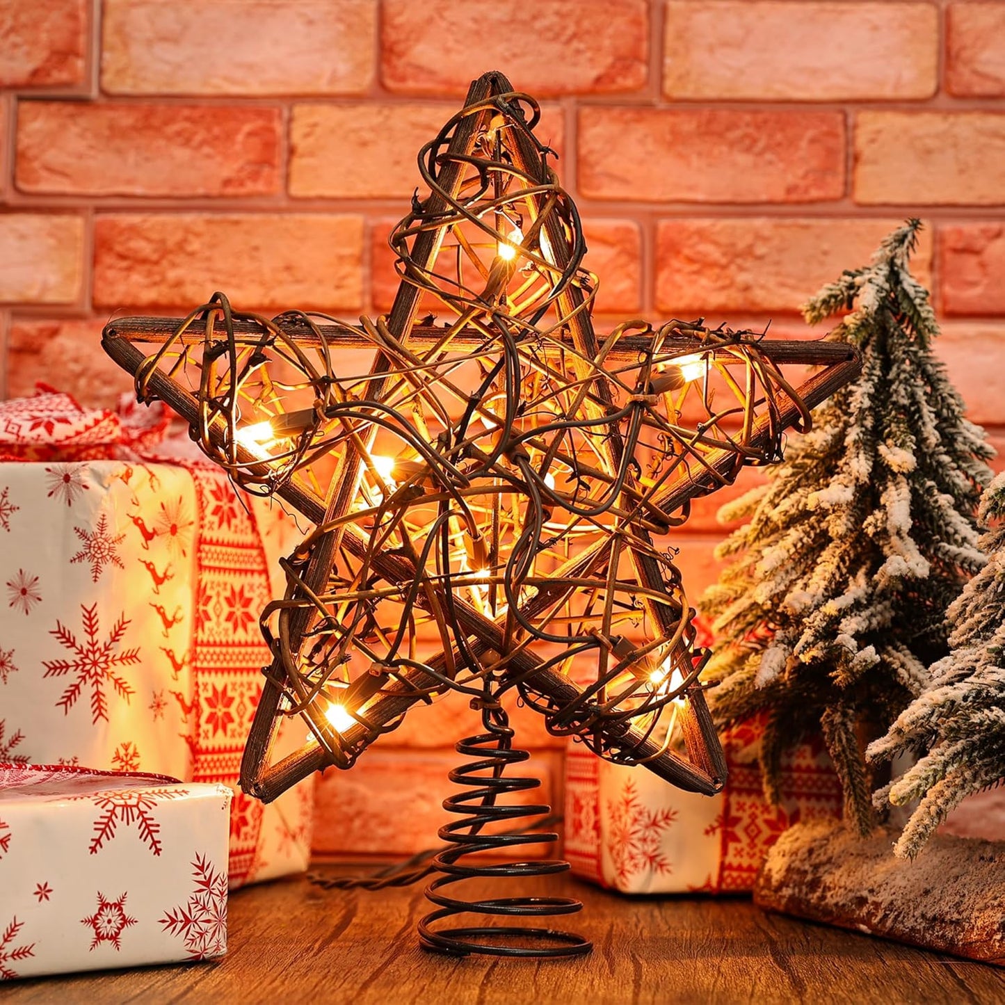 ODEETRONIC Rustic Tree Topper Lights, 10" Rattan Natural Christmas Star Tree Topper, 10 Clear Lights Warm White Hollow Tree Topper, 120V UL Certified Christmas Star Topper for Xmas Tree Home Party