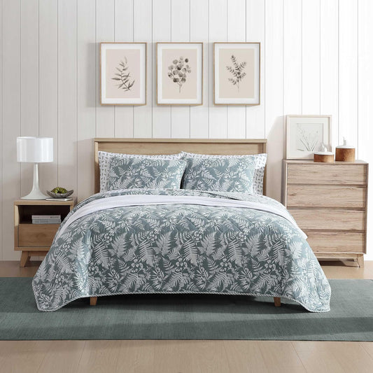 Eddie Bauer - Full/Queen Quilt Set, Reversible Cotton Bedding with Matching Shams, Wildflower Inspired Home Decor with Stripe Reverse (Fern Garden Green, Full/Queen)