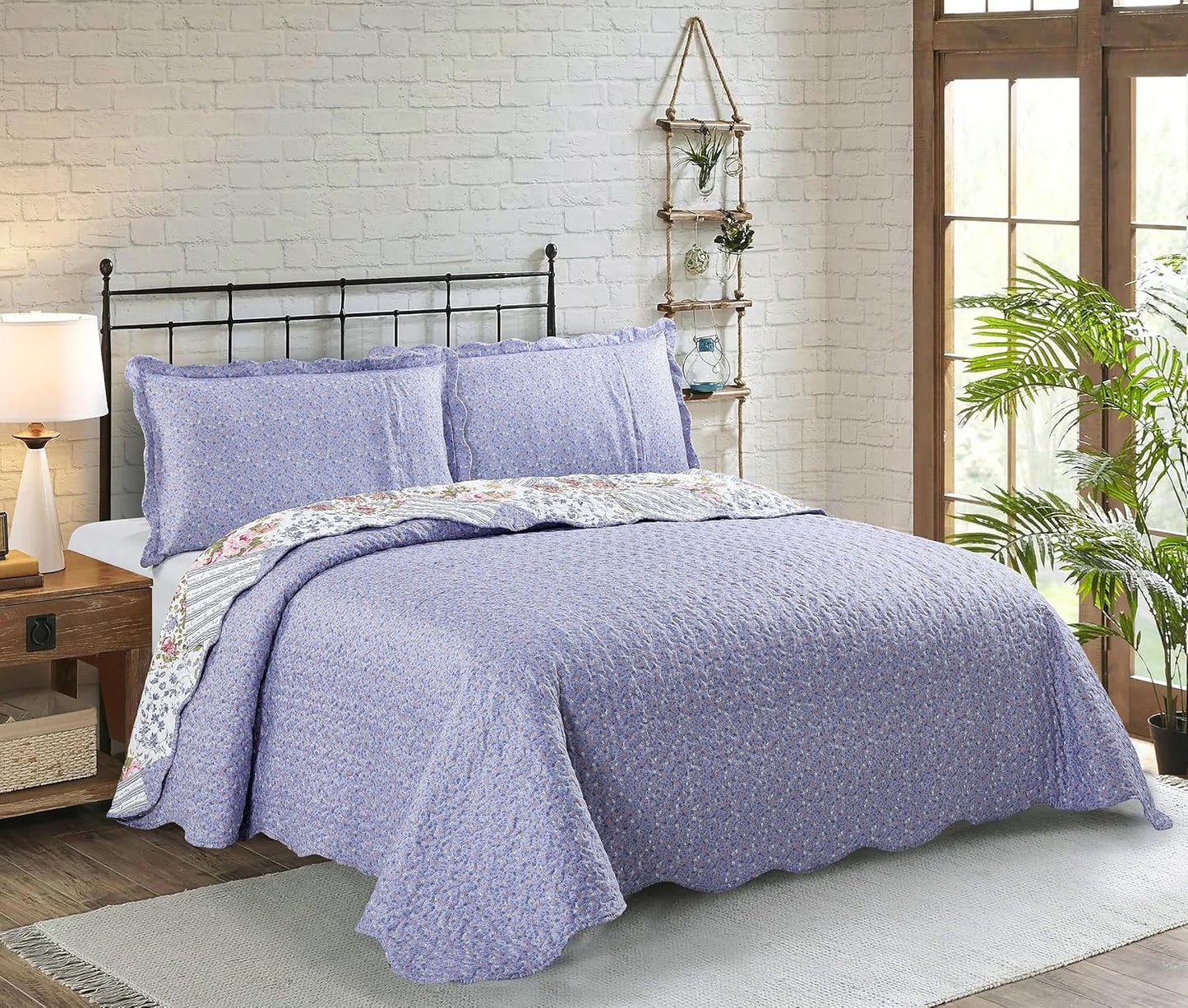 Brilliant Sunshine Rose Violet Patchwork, 3-Piece Quilt Set with 2 Shams, Reversible Bedspread, Soft Lightweight Coverlet, All-Season, King, Rose Violet